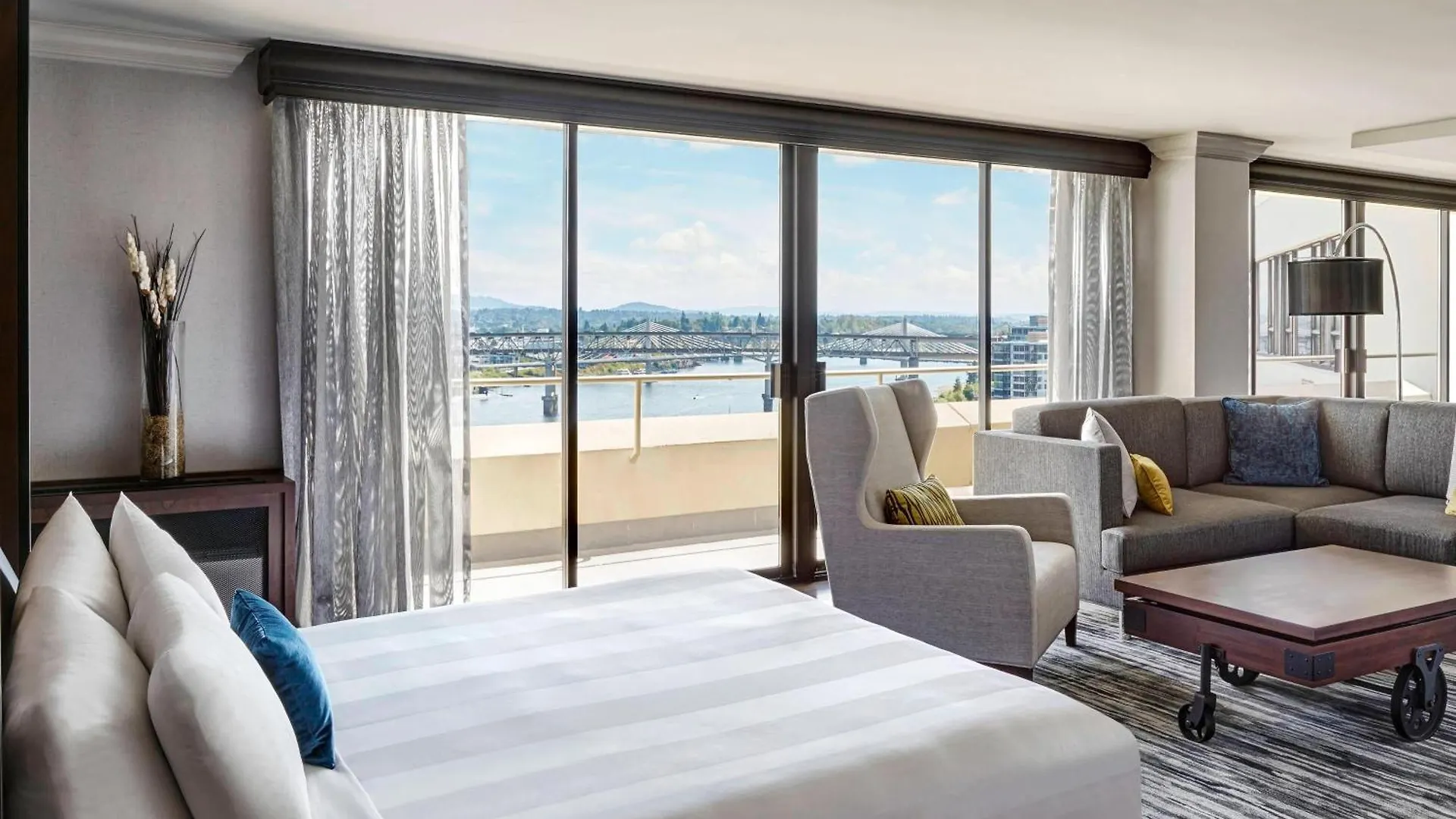 Portland Marriott Downtown Waterfront Hotel