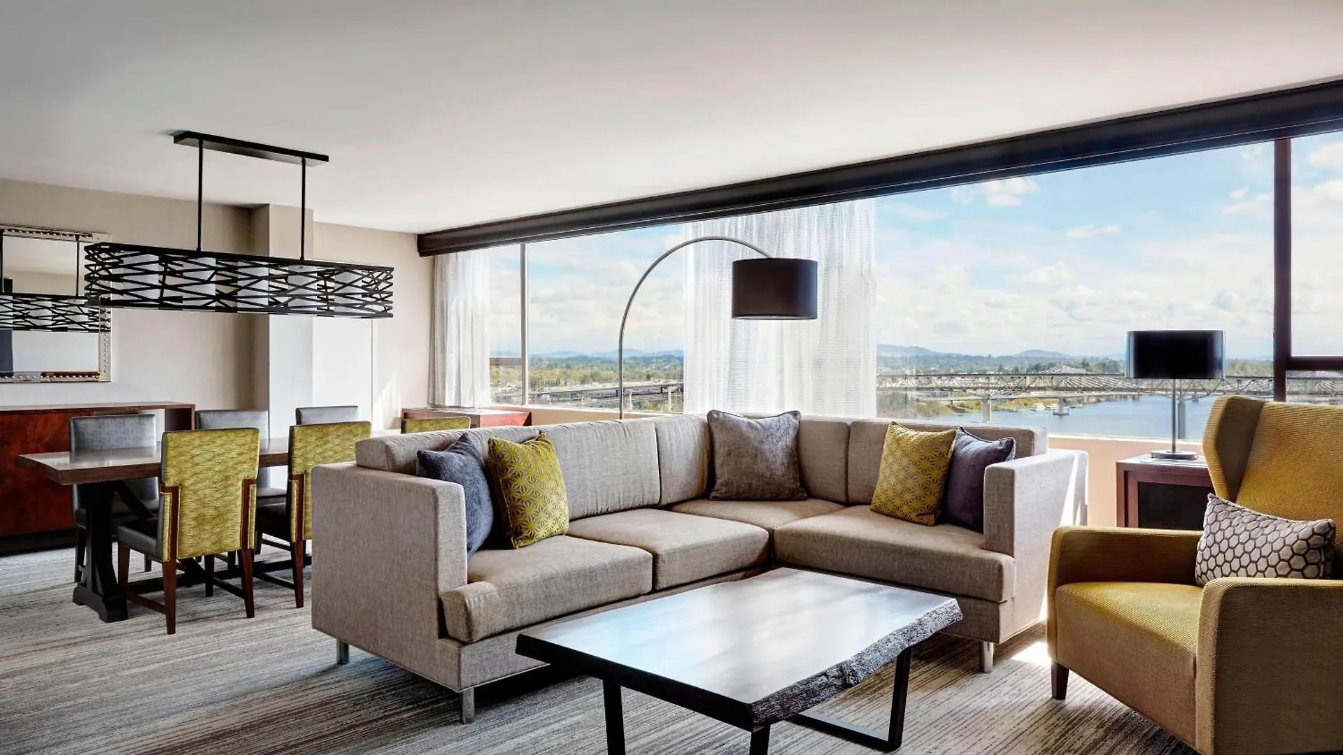 Portland Marriott Downtown Waterfront Hotel 4*,