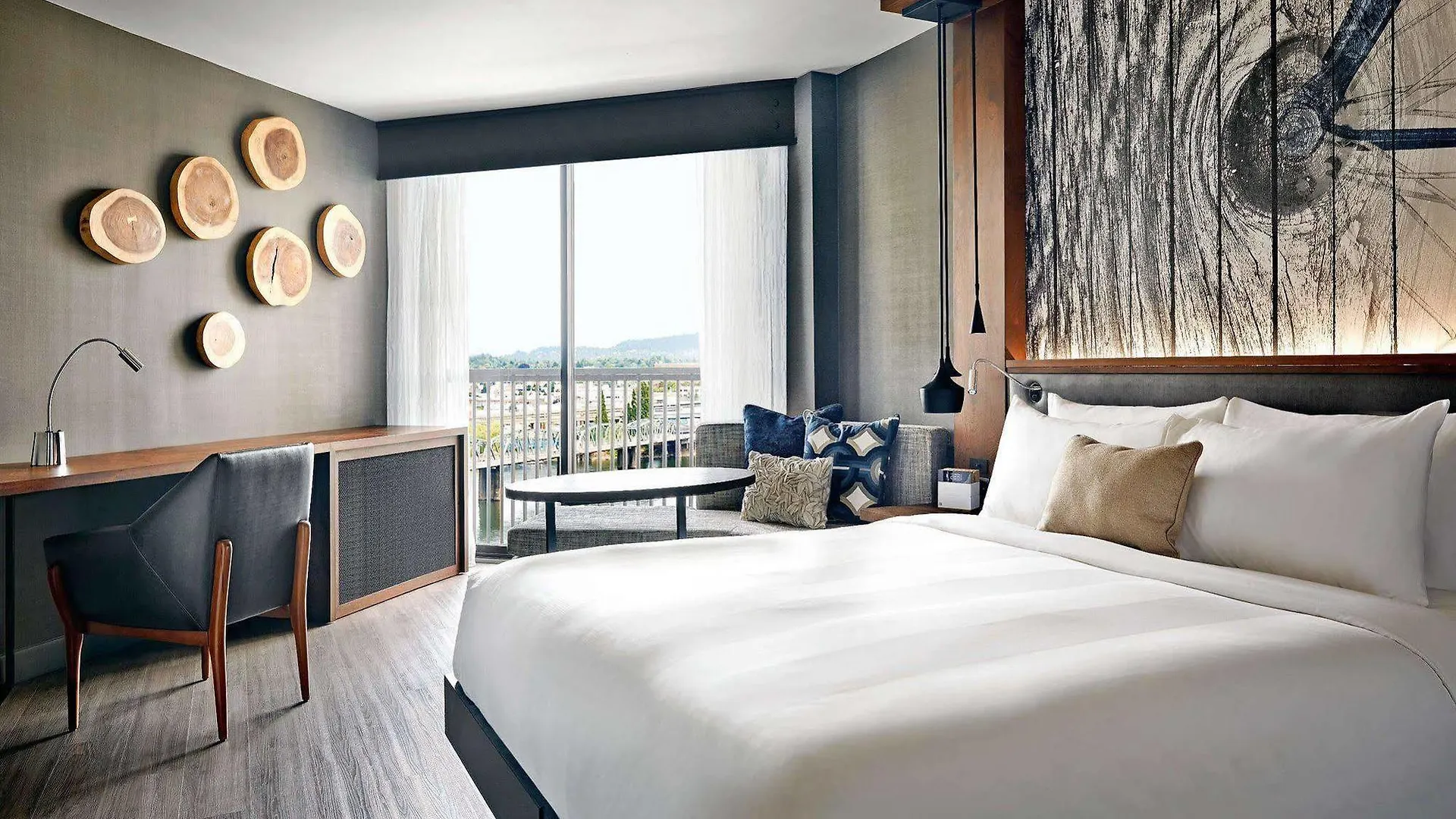 Portland Marriott Downtown Waterfront Hotel