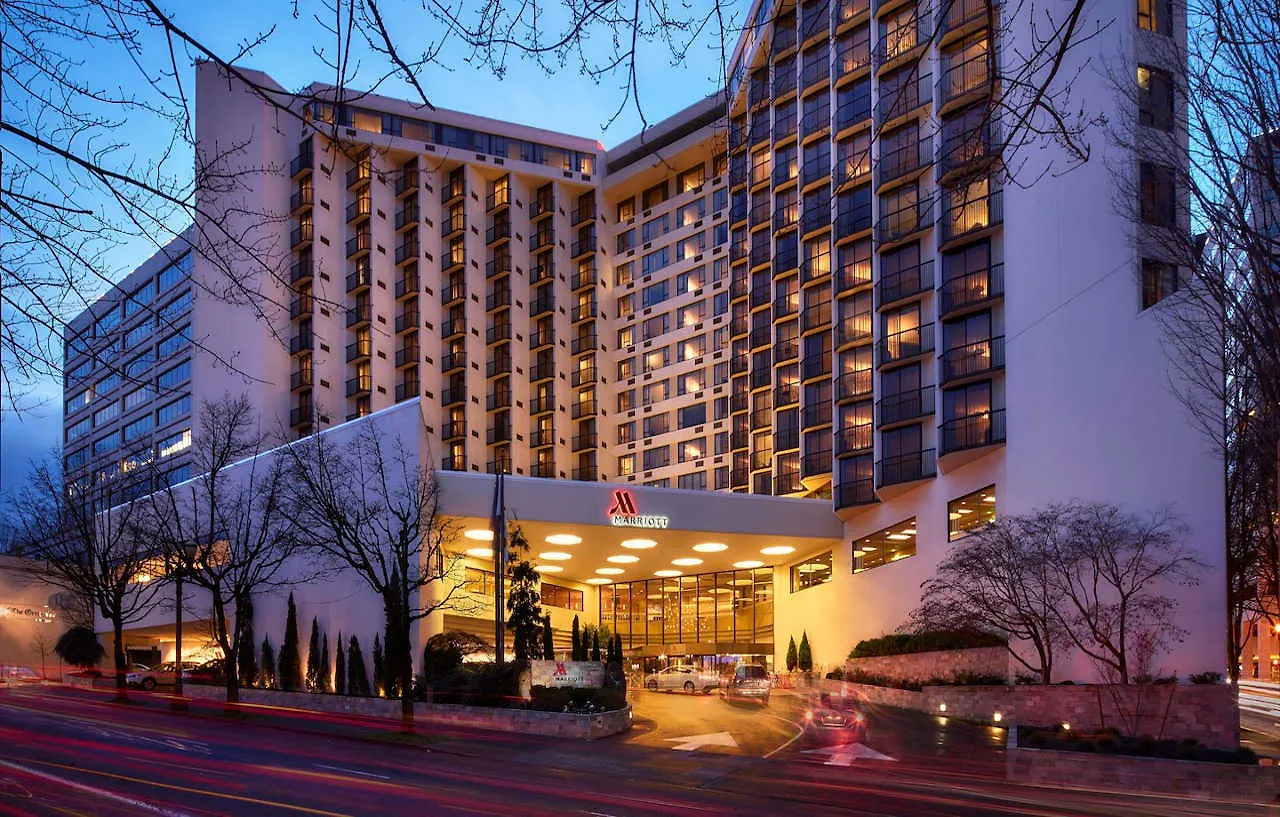 Portland Marriott Downtown Waterfront Hotel